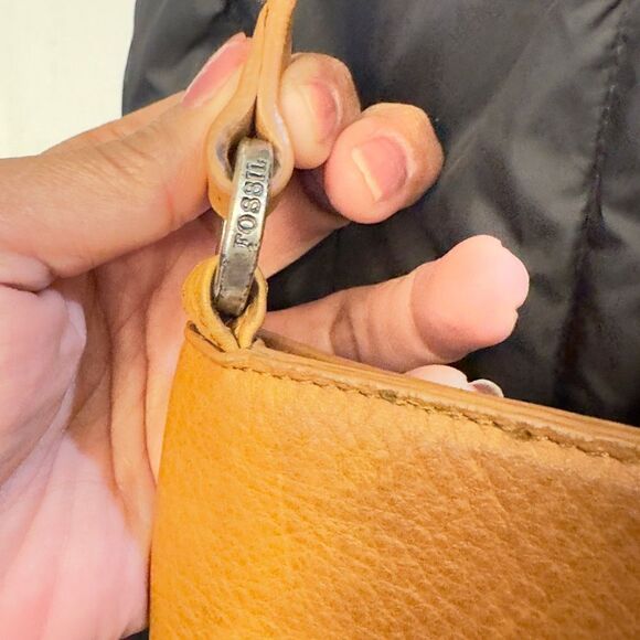 Fossil Vintage Patchwork Leather Crossbody Boho
Western Indie Style - Picture 4 of 6